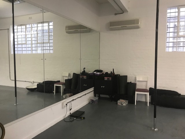 To Let Commercial Property for Rent in Woodstock Western Cape